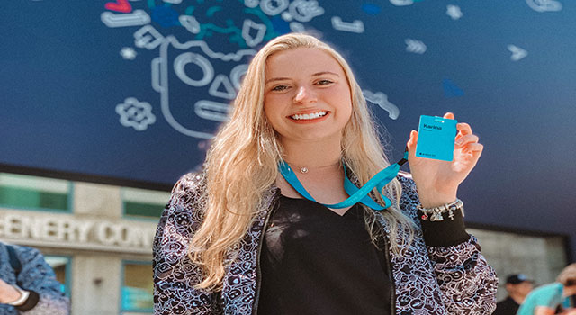 Estudante brasileira ganha prêmio da Apple pela 5ª vez