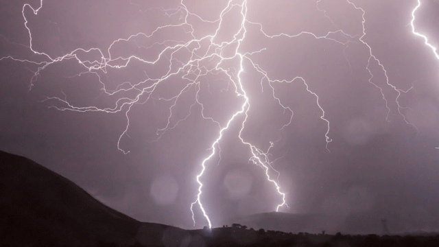 Como proteger eletroeletrônicos durante tempestades