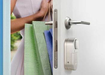 Positivo Tecnologia lança fechadura inteligente