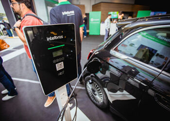 Intelbras apresenta carregadores para veículos elétricos