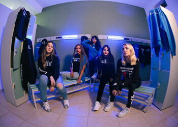 MIBR anuncia collabs com Champion e New Era