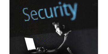 Como não cair em golpes financeiros na internet