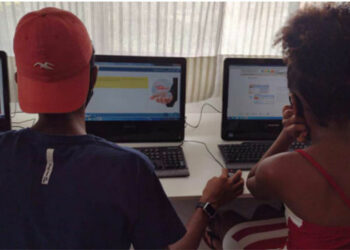 Fundação Casas Bahia promover inclusão digital em Manaus