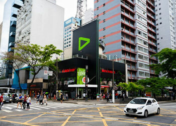 Burger King e LOUD abrem loja temática na Avenida Paulista