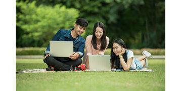 Brasileiros ficam on-line mais de 13h por dia