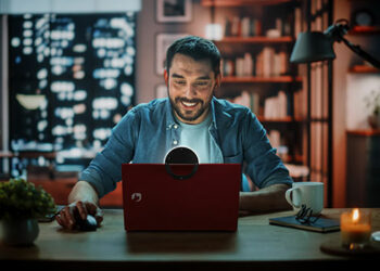 Positivo Motion C14 chega para produtores de conteúdo