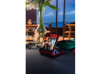 Família Motorola razr chega este mês no Brasil