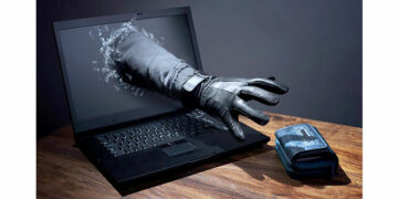 Atenção para não cair no golpe da vaga de emprego e de cursos falsos