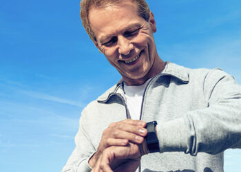 Motorola lança moto watch 70 no mercado brasileiro 