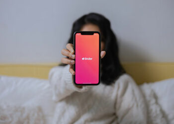 Tinder tem novas editorias e fortalece Tinder Channel