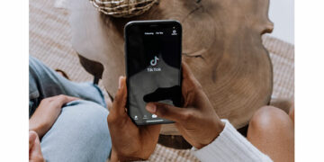 TikTok lança campanha de segurança em parceria com ONGs