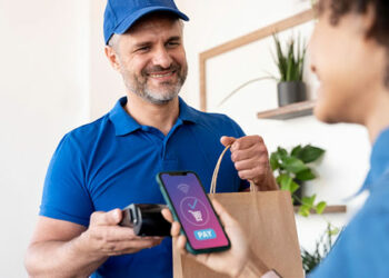 Entenda o que são ‘dark stores’ e a ascensão desse modelo de entrega