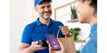 Entenda o que são ‘dark stores’ e a ascensão desse modelo de entrega