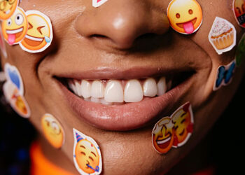 Kaspersky detalha vantagens e desvantagens dos emojis nas senhas