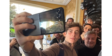 Motorola anuncia parceria oficial com Franco Colapinto na F1