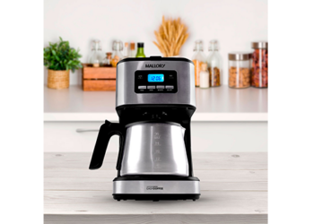 Café programado e saboroso com a EasyCoffee da Mallory