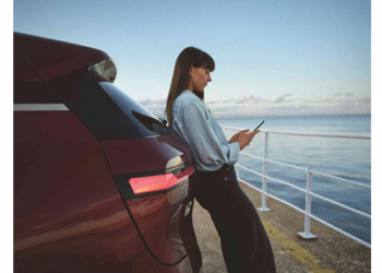 BMW Digital Key está disponível nos motorola edge 50 ultra e razr 50 ultra