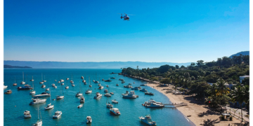 Revo leva foliões para o litoral paulista durante o Carnaval