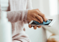 Seu celular está limpo? Confira como higienizar seu aparelho