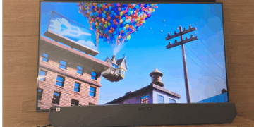 Combo Samsung Vision AI QLED e Soundbar Q930F te leva ao cinema