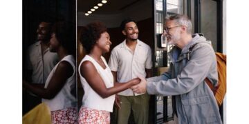 Airbnb amplia equipe de atendimento em 30% para Carnaval 2026