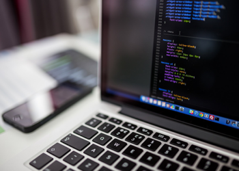 Santander e AWS oferecem bolsas em IA e nuvem para PMEs e Startups